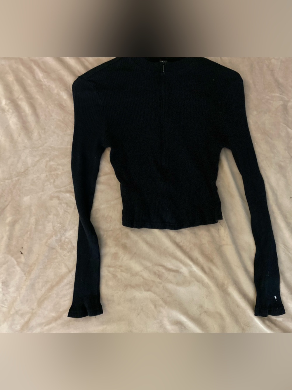 SHEIN Black Ribbed Crewneck Sweater with Back Zip
